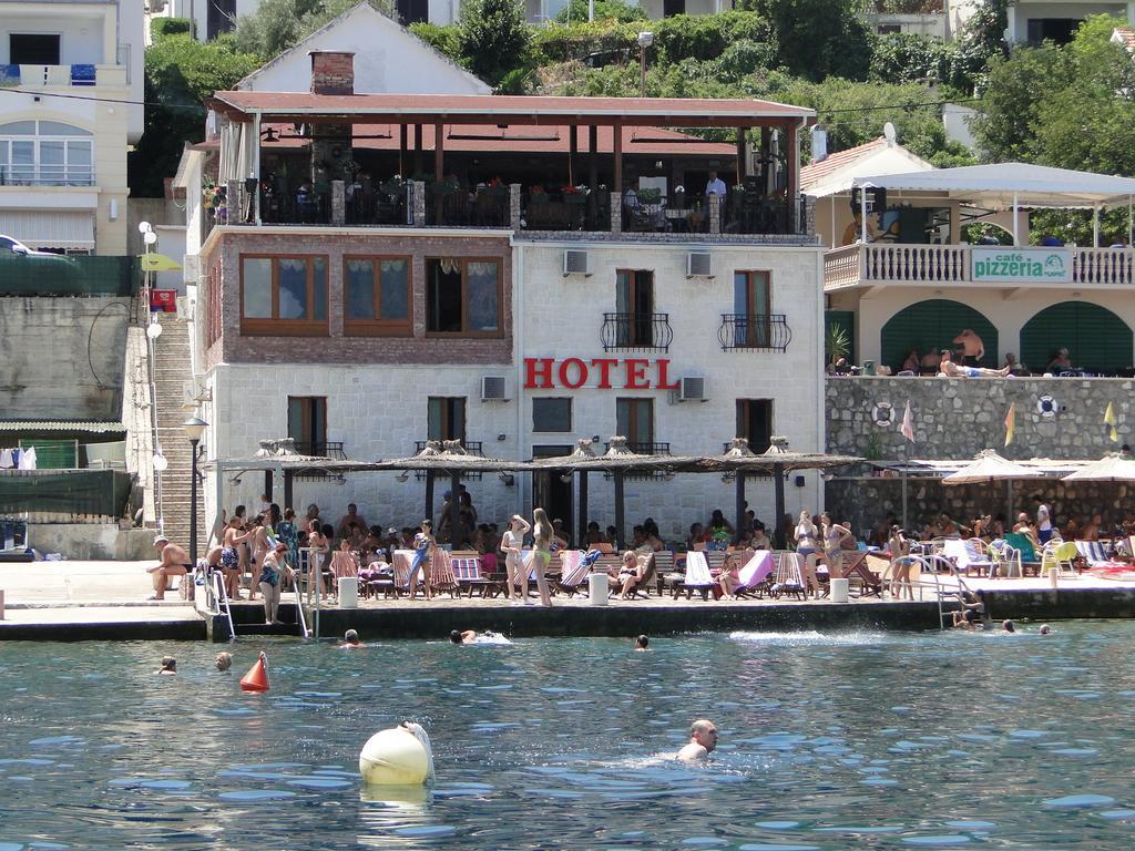 Hotel Anderba Krašići Exterior photo