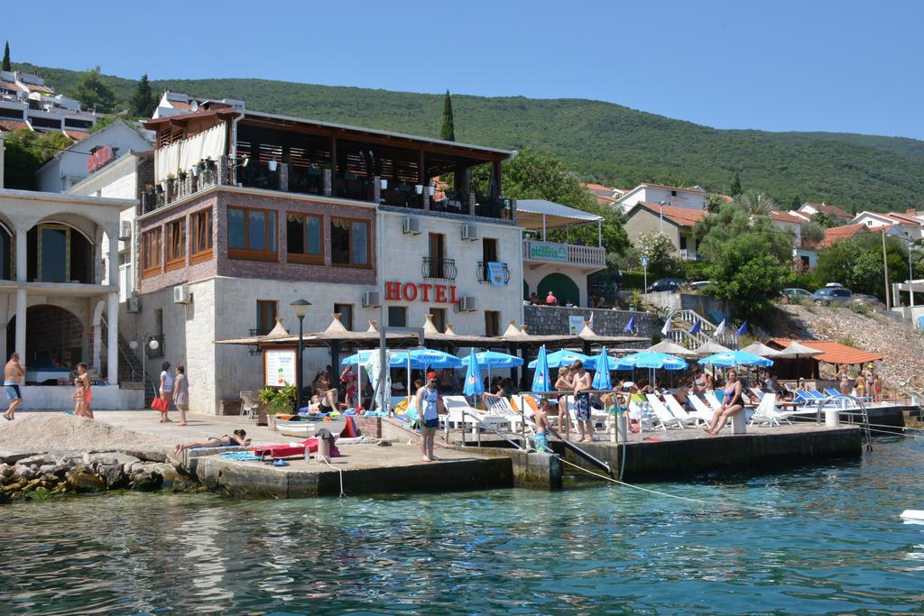 Hotel Anderba Krašići Exterior photo