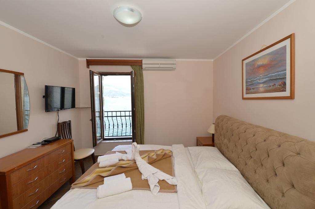 Hotel Anderba Krašići Exterior photo